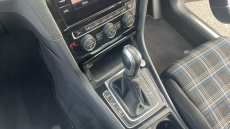 Volkswagen Golf 1.4 TSI GTE Advance 5dr DSG Hatchback